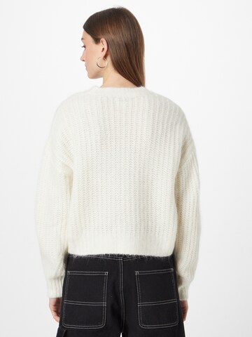 Pull-over Abercrombie & Fitch en blanc