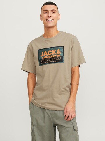 T-Shirt 'LOGAN' JACK & JONES en beige : devant