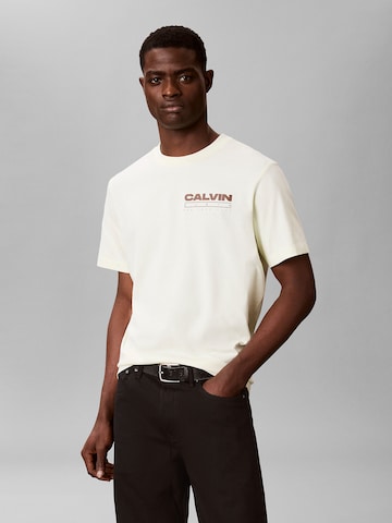 Calvin Klein Jeans Regular T-Shirt in Gelb