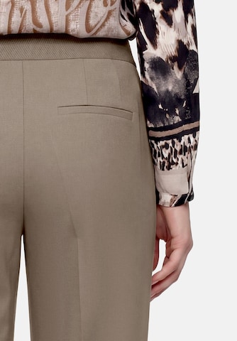 Wide Leg Pantalon Betty Barclay en gris