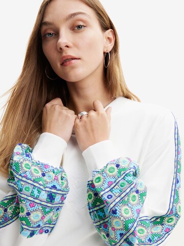 Sweat-shirt Desigual en blanc