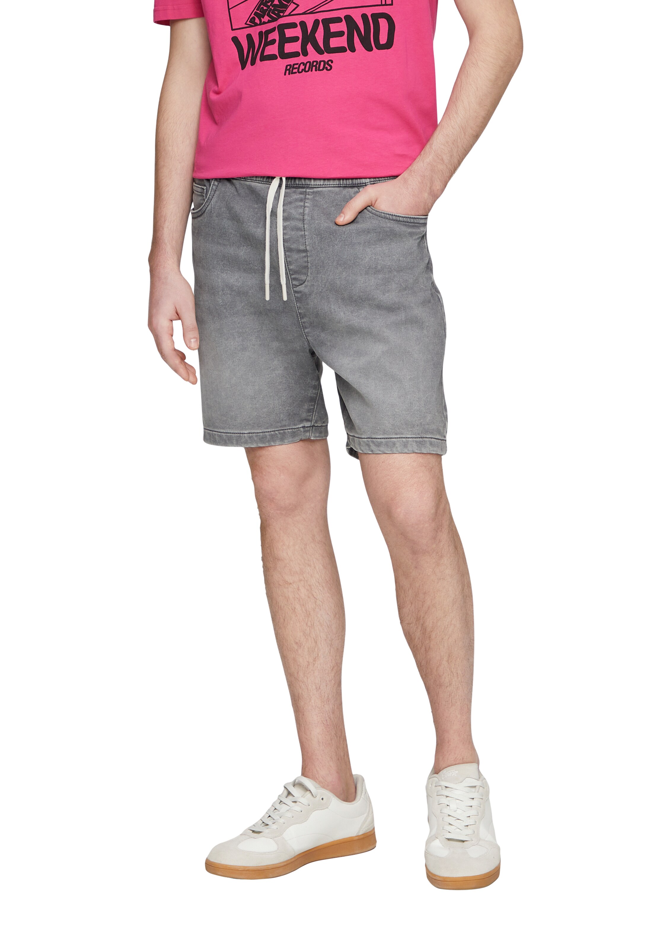 QS Regular Jeans in Grijs