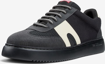 Sneaker bassa 'Runner K21' di CAMPER in nero: frontale