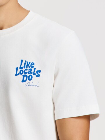 Shiwi Тениска 'Liam Like  Locals Do' в бяло