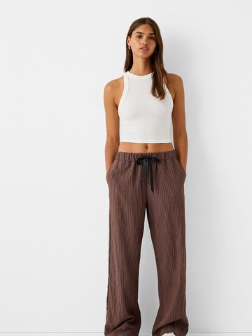 Bershka Loosefit Housut värissä ruskea