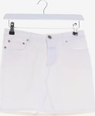 Closed Skirt in XS in White: front