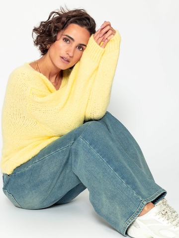 SASSYCLASSY Oversizepullover in Gelb