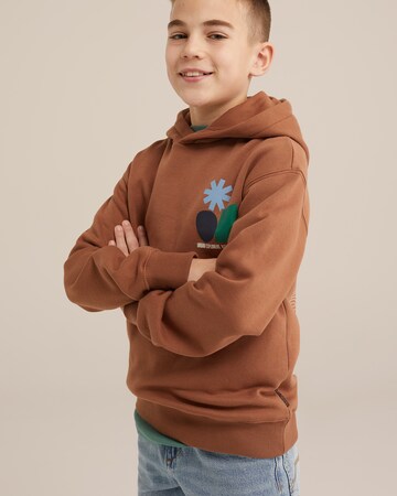 WE Fashion Sweatshirt in Brown: front