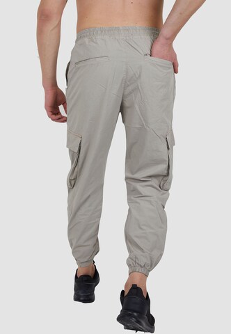 Tom Barron Regular Cargo Pants in Grey