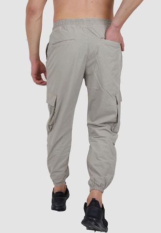 Tom Barron Regular Cargohose in Grau