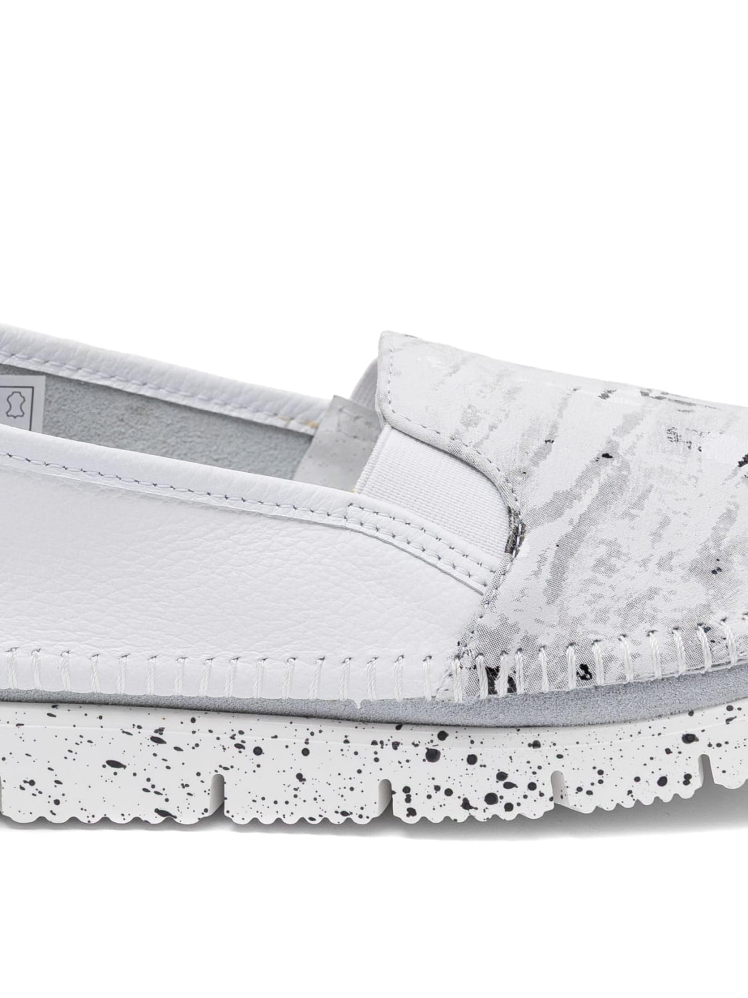 Maciejka Classic Flats '3512W-33/00-5' in White