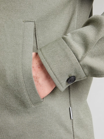 Lindbergh Comfort fit Between-Season Jacket 'Superflex' in Green