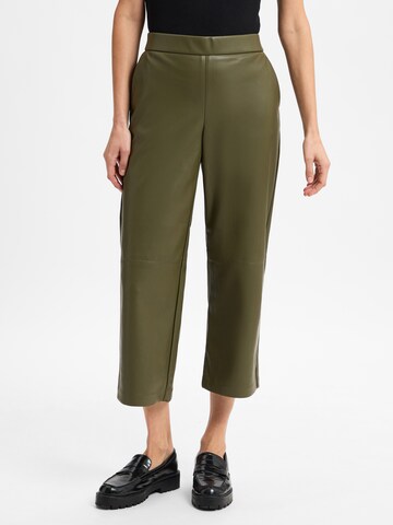 s.Oliver Wide leg Trousers in Green: front