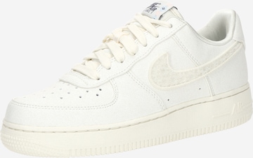 Nike Sportswear Matalavartiset tennarit 'AIR FORCE 1 '07 LX' värissä valkoinen: etupuoli