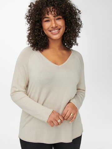 Pullover di ONLY Carmakoma in beige