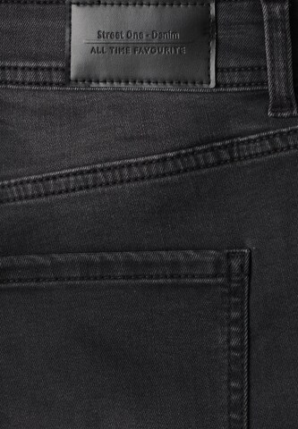 STREET ONE Regular Jeans in Black