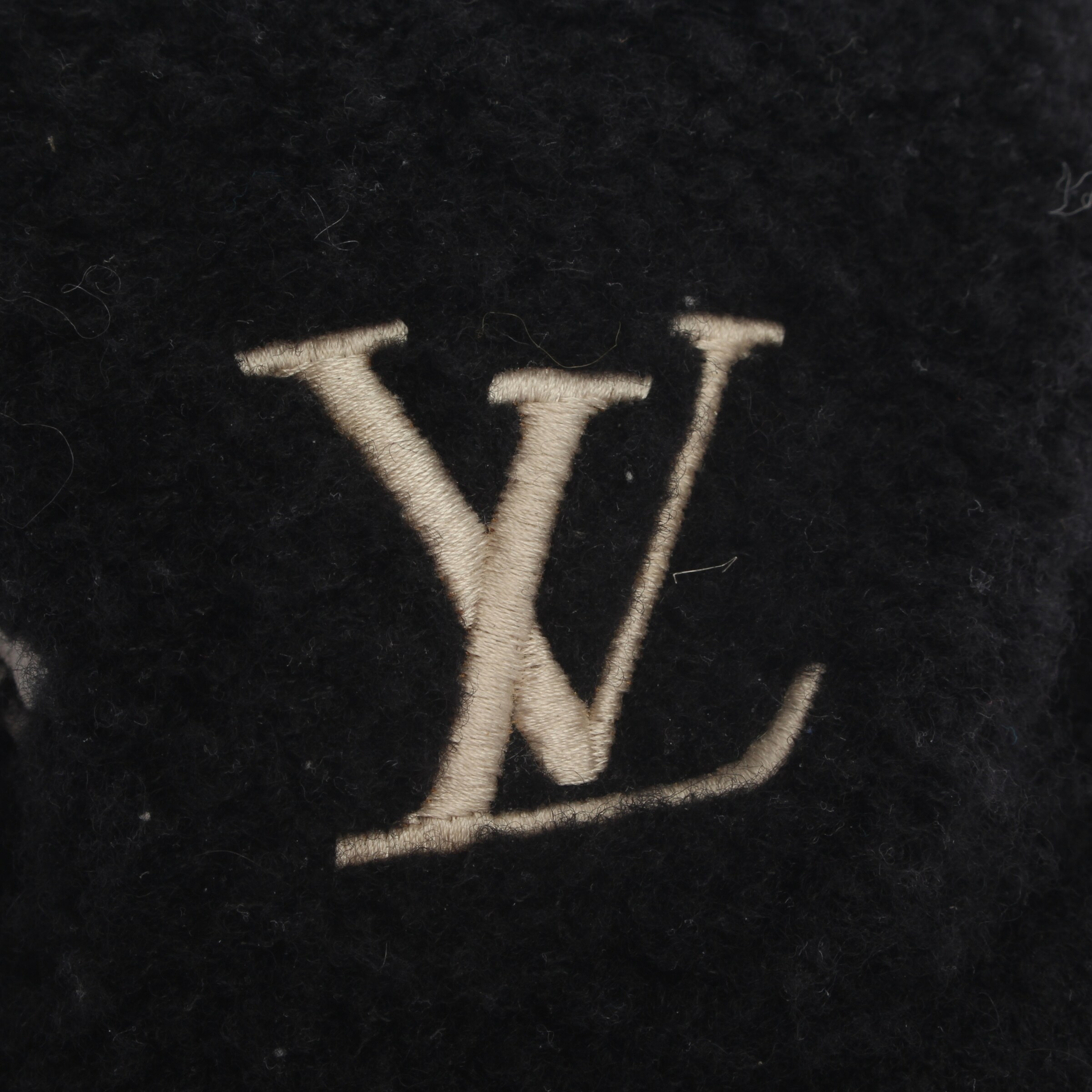 Louis Vuitton Mütze S in Schwarz