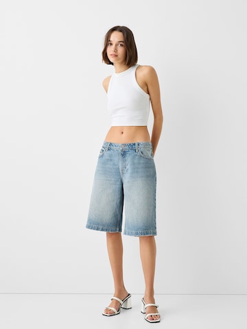 Bershka Loosefit Shorts in Blau