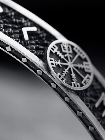 REYTEL Armband 'VEGVISIR WITH RUNES'‌‌‌‌‌‌‌‌‌ in Silber