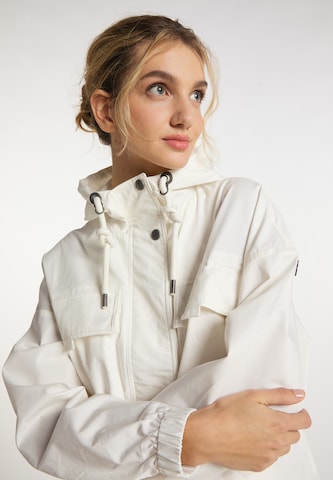 DreiMaster Vintage Between-season jacket 'Zitha' in White