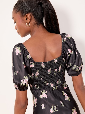 Lipsy Kleit, värv must