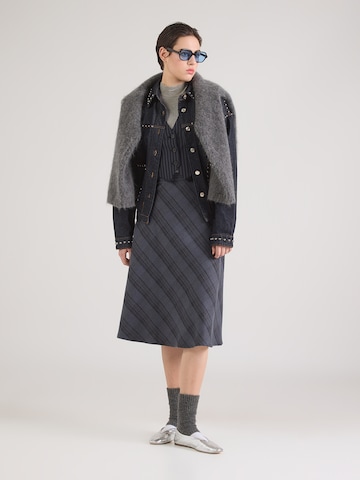 ABOUT YOU Szoknyák 'Orelia' - szürke