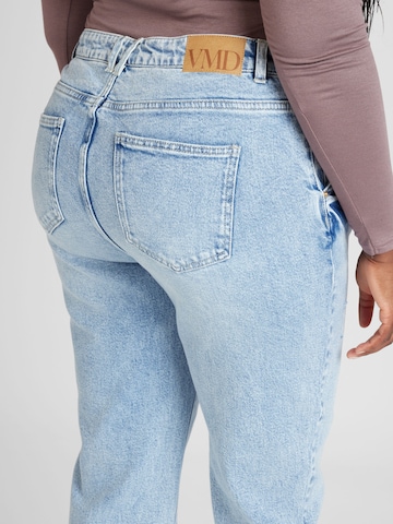 Vero Moda Curve Regular Jeans 'CISA' in Blau