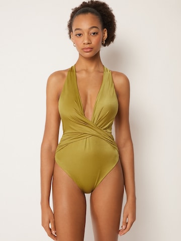 CALZEDONIA Badeanzug 'Shiny Satin' in Gelb: Vorderseite