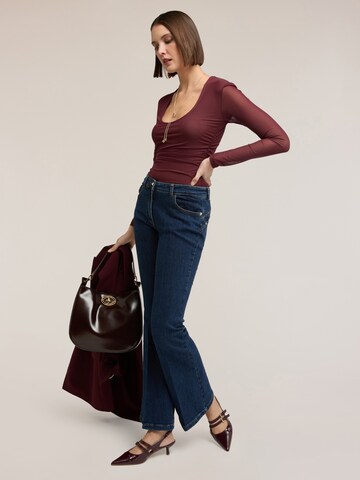 Haut MOTIVI en rouge