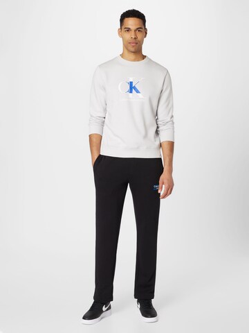 Bluză de molton de la Calvin Klein Jeans pe gri