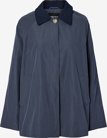 PIECES Between-Seasons Coat 'PCVilma' in Blue: front