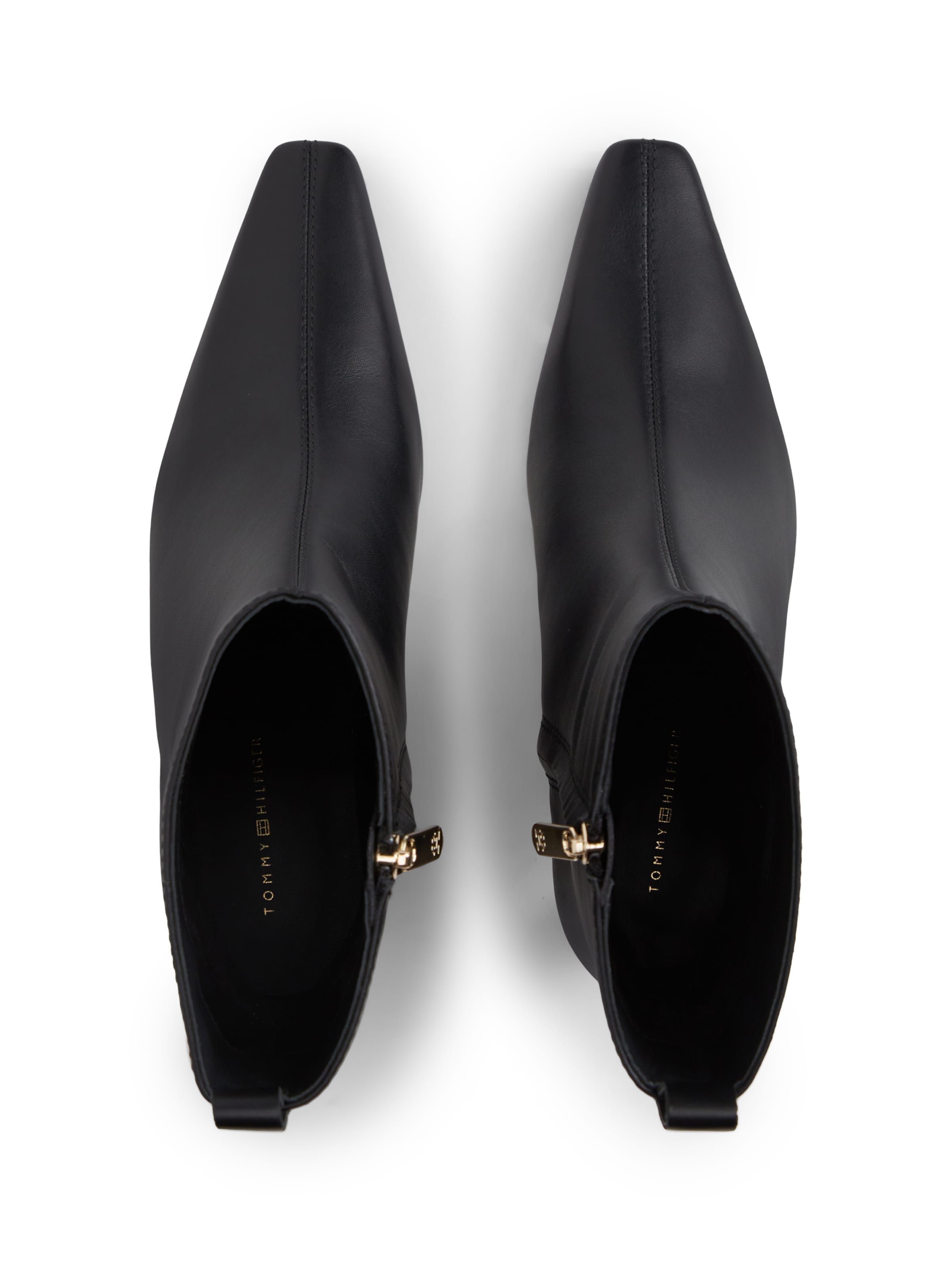 TOMMY HILFIGER - Botines en negro