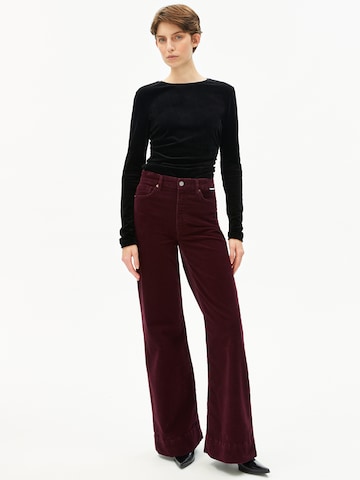 ARMEDANGELS Skinny Broek in Rood