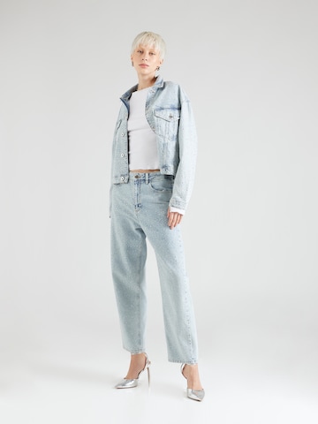 BDG Urban Outfitters Тениска в бяло