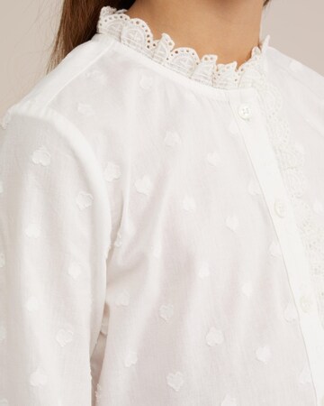 WE Fashion Blouse in White