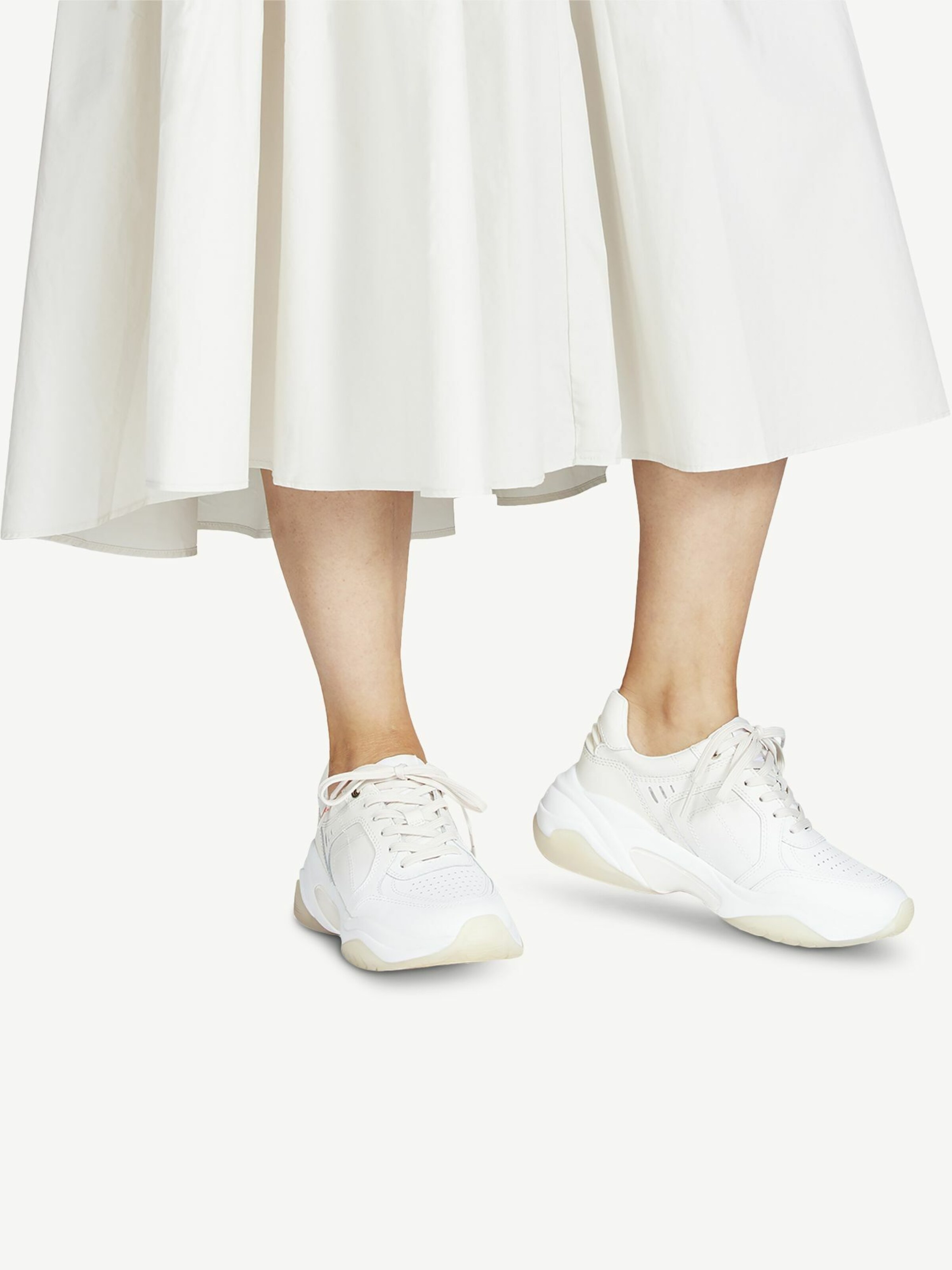 Tamaris Fashletics Platform trainers in Beige / natural white | ABOUT YOU