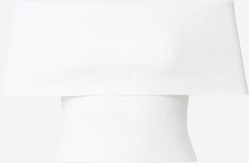 Abercrombie & FitchMajica - bijela boja: prednji dio