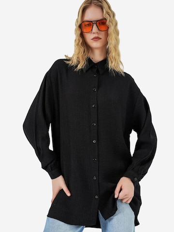 Bigdart - Blusa em preto: frente