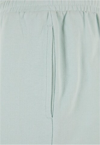 Urban Classics Loose fit Trousers in Green