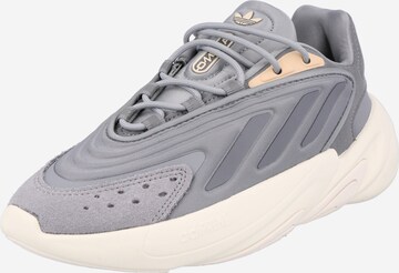 Baskets basses 'Ozelia' ADIDAS ORIGINALS en gris : devant