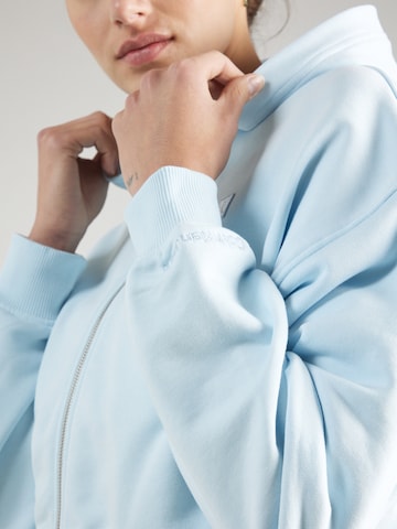 Calvin Klein Jeans Суичъри с качулка в синьо