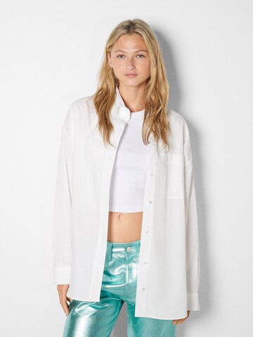 Chemisier Bershka en blanc : devant