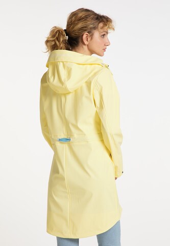 Manteau fonctionnel Schmuddelwedda en jaune