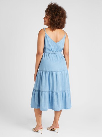 ABOUT YOU Curvy Klänning 'Ingrid' i blå