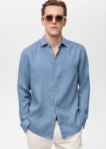 MANGO MAN Regular Fit Hemd 'Parrot' in Blau: Vorderseite