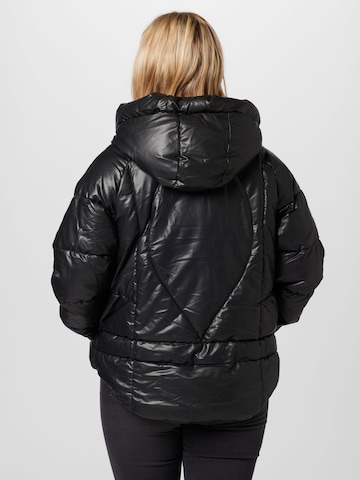 ONLY Carmakoma Jacke 'ANJA' in Schwarz