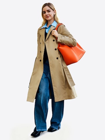 Victoria Hyde Handtasche ' Strive ' in Orange