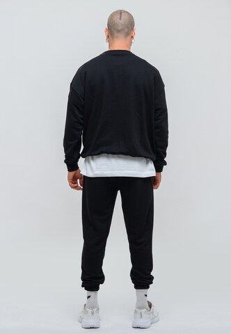 Tom Barron Tracksuit in Black