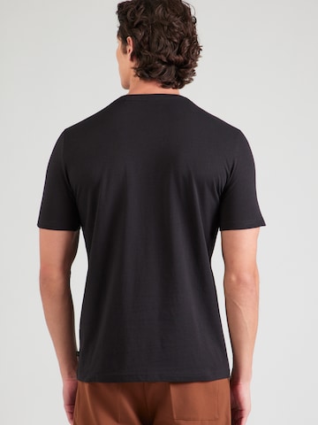 QS - Camisa em preto