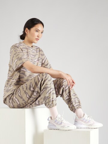 Effilé Pantalon de sport 'Printed' ADIDAS BY STELLA MCCARTNEY en vert